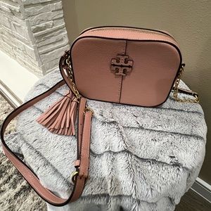 Tory Burch McGraw Pebbled Leather Camera Bag